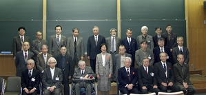 [92] Person of Cultural Merit, Memorial lecture (2003) [6/15]