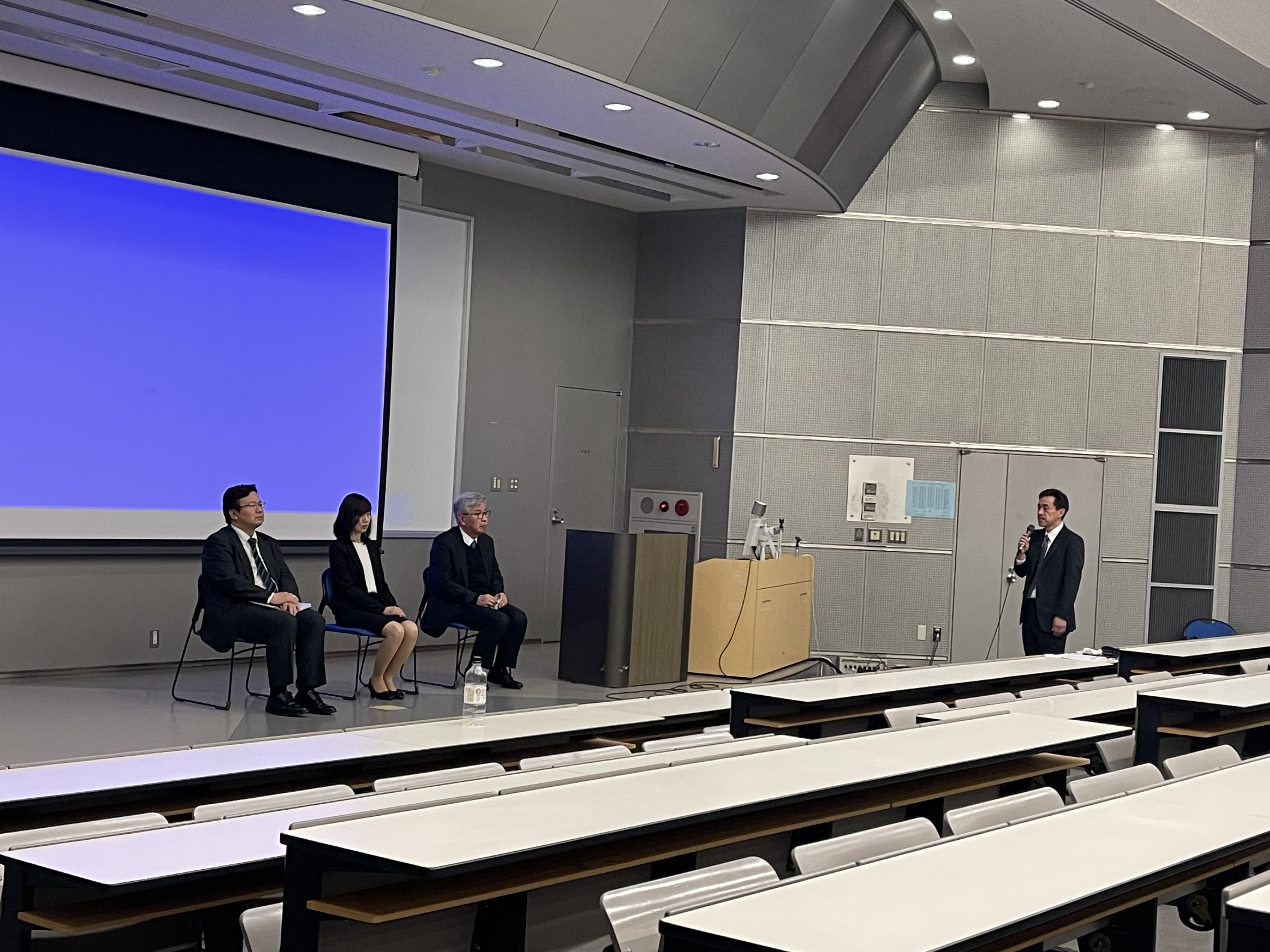 会場の様子