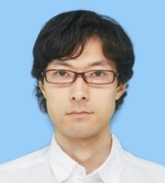 戸次　鵬人氏